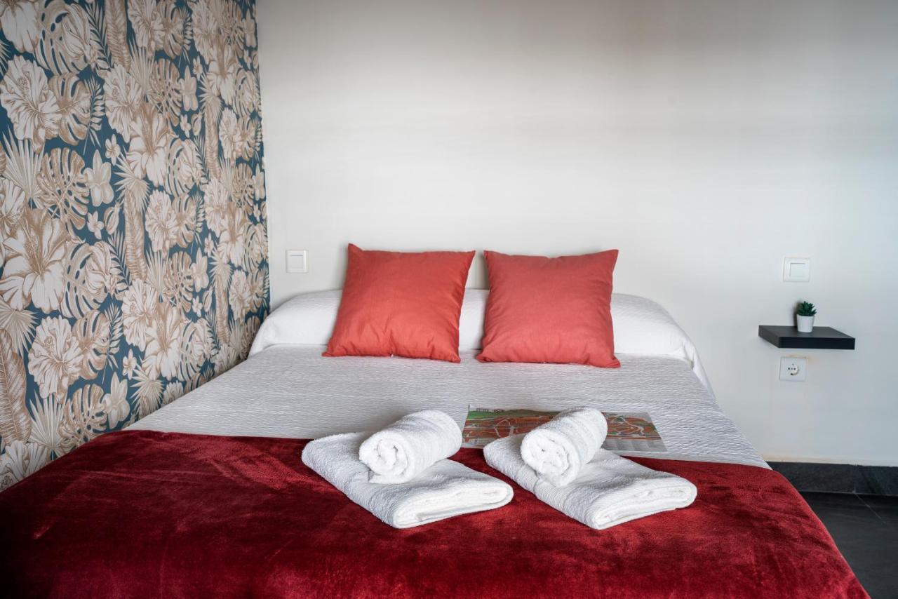 Apartamentos Caceres Historico Centro Ngoại thất bức ảnh