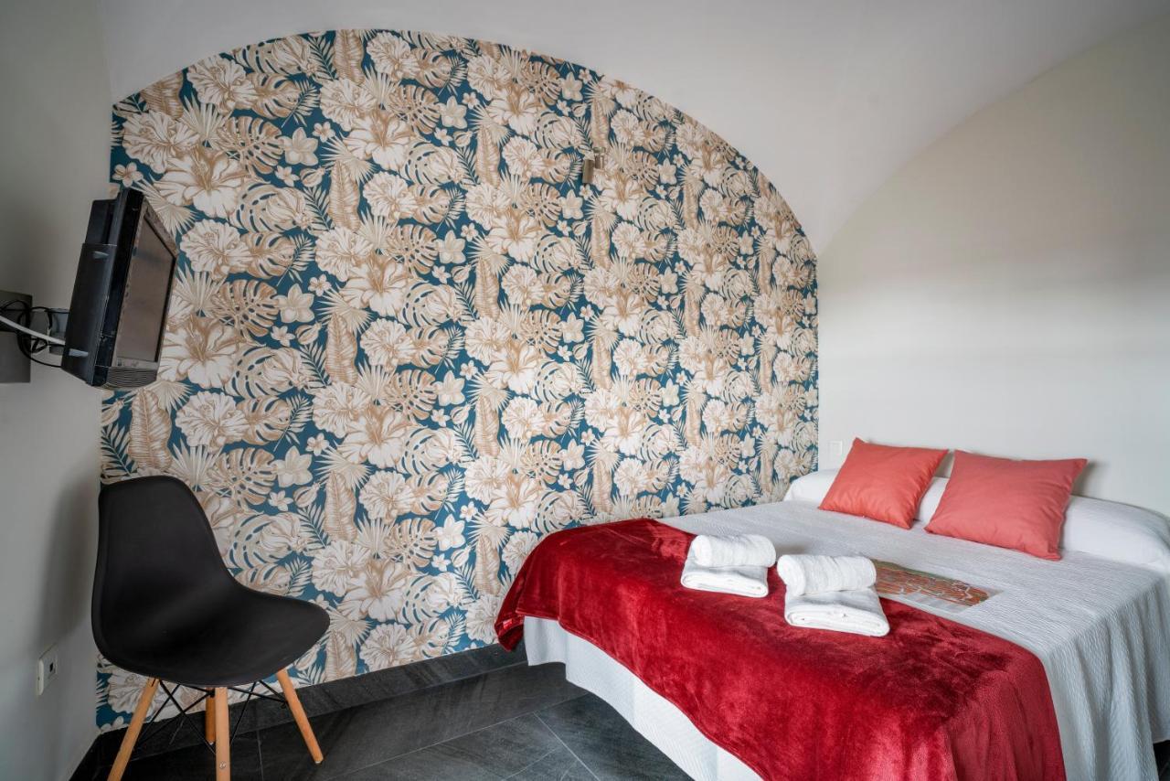 Apartamentos Caceres Historico Centro Ngoại thất bức ảnh