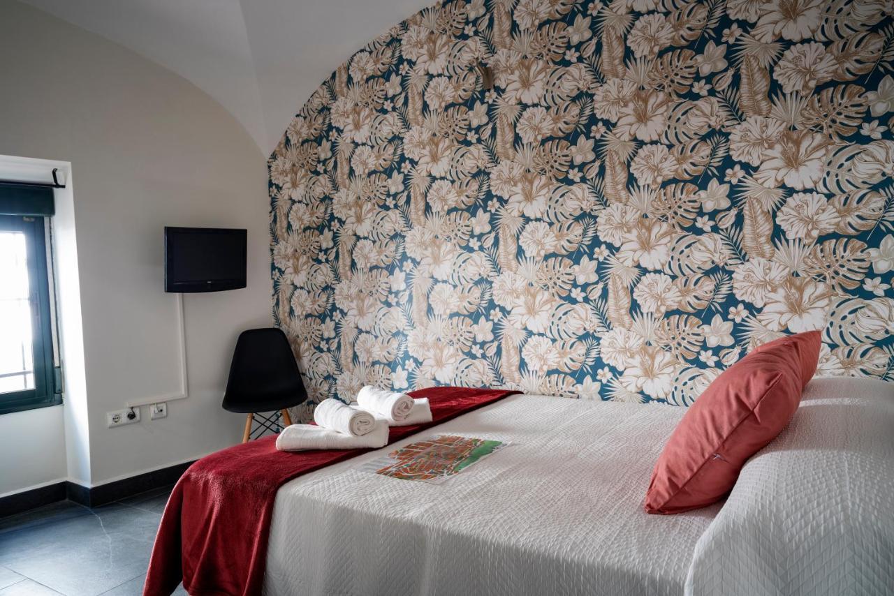Apartamentos Caceres Historico Centro Ngoại thất bức ảnh